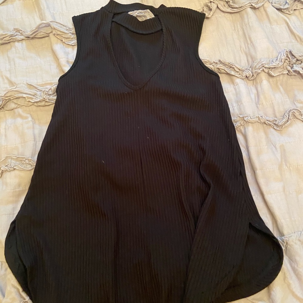 Sadie Robertson- small- tank top